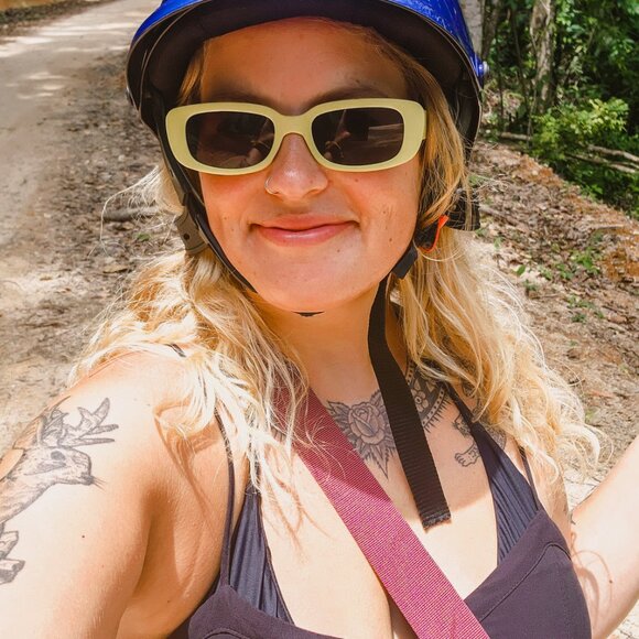 Meet your Posher, Allie - Picture 6 of 8